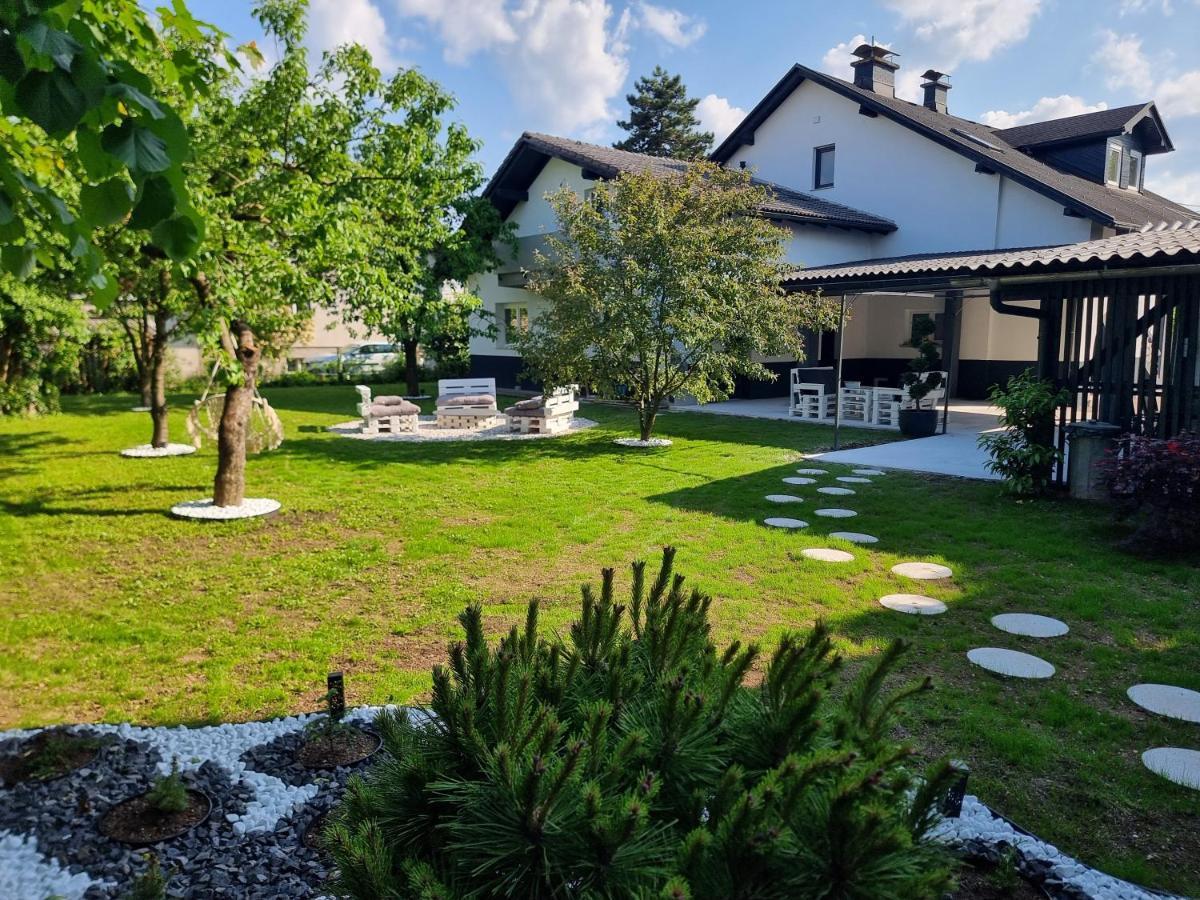 Lora & Lana Resort Ljubljana Luaran gambar