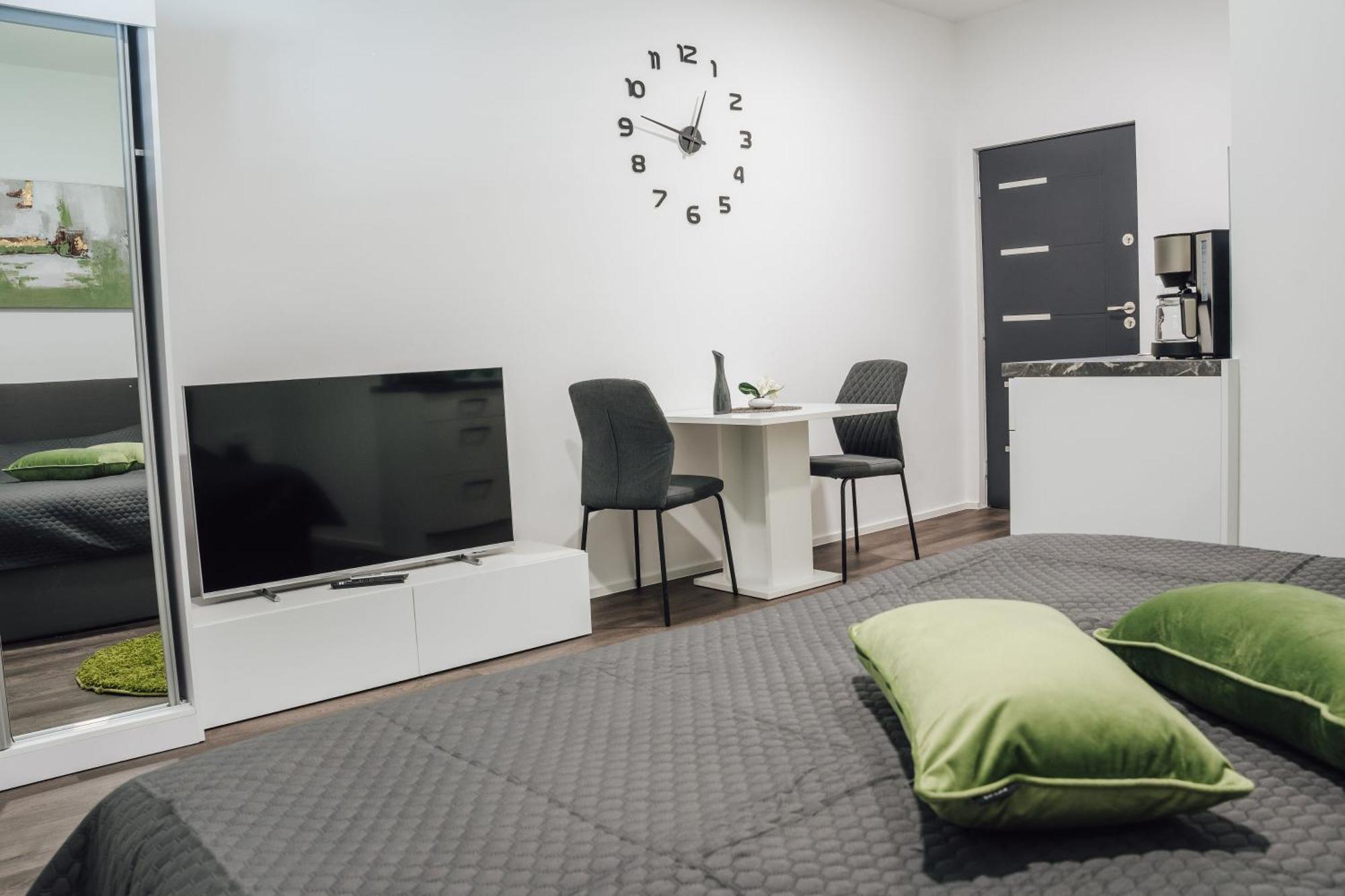 Lora & Lana Resort Ljubljana Luaran gambar